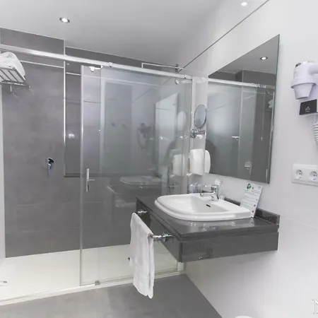 那宁海滩spa酒店 酒店